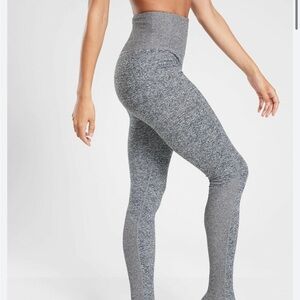 Athleta Exhale Stash Pocket Heel Tight in SoftLuxe M